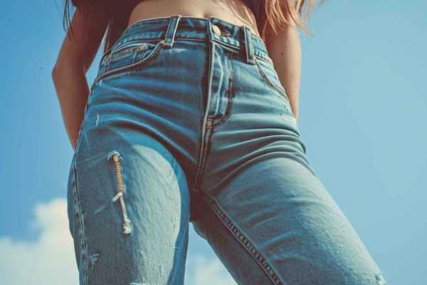 Женские джинсы на весну 2024: выбираем стильный образ